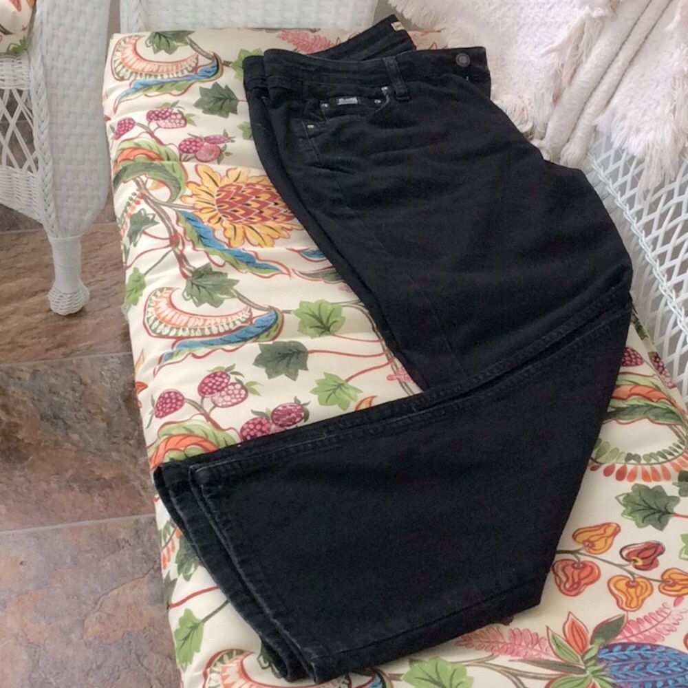 Slimming black Riders 👖.  Excellent condition ❣️
